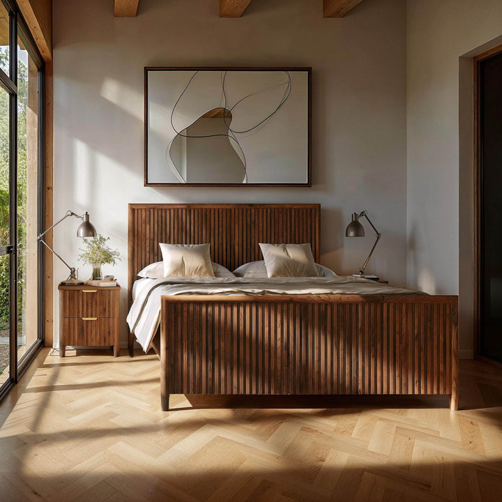 Britanica Queen Bed