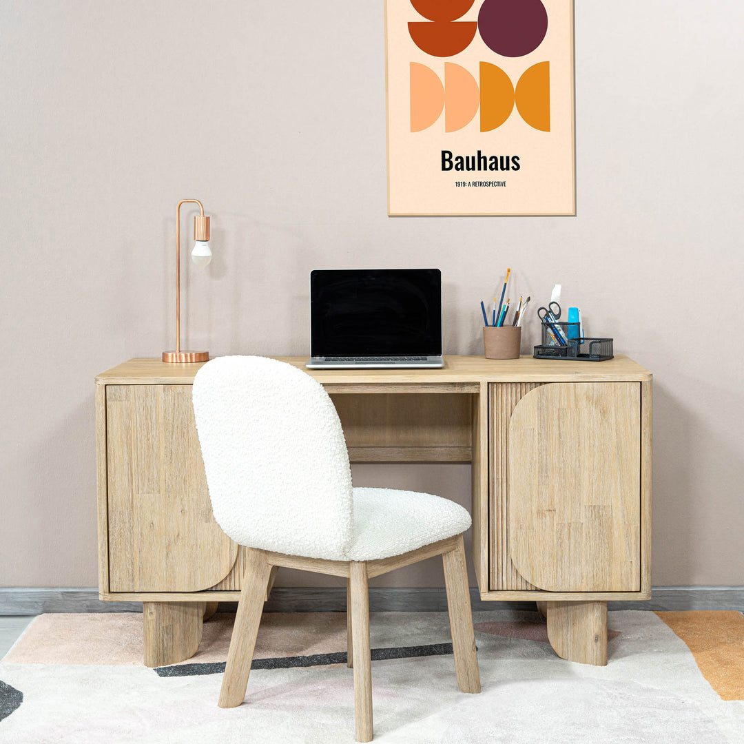 Haru Desk