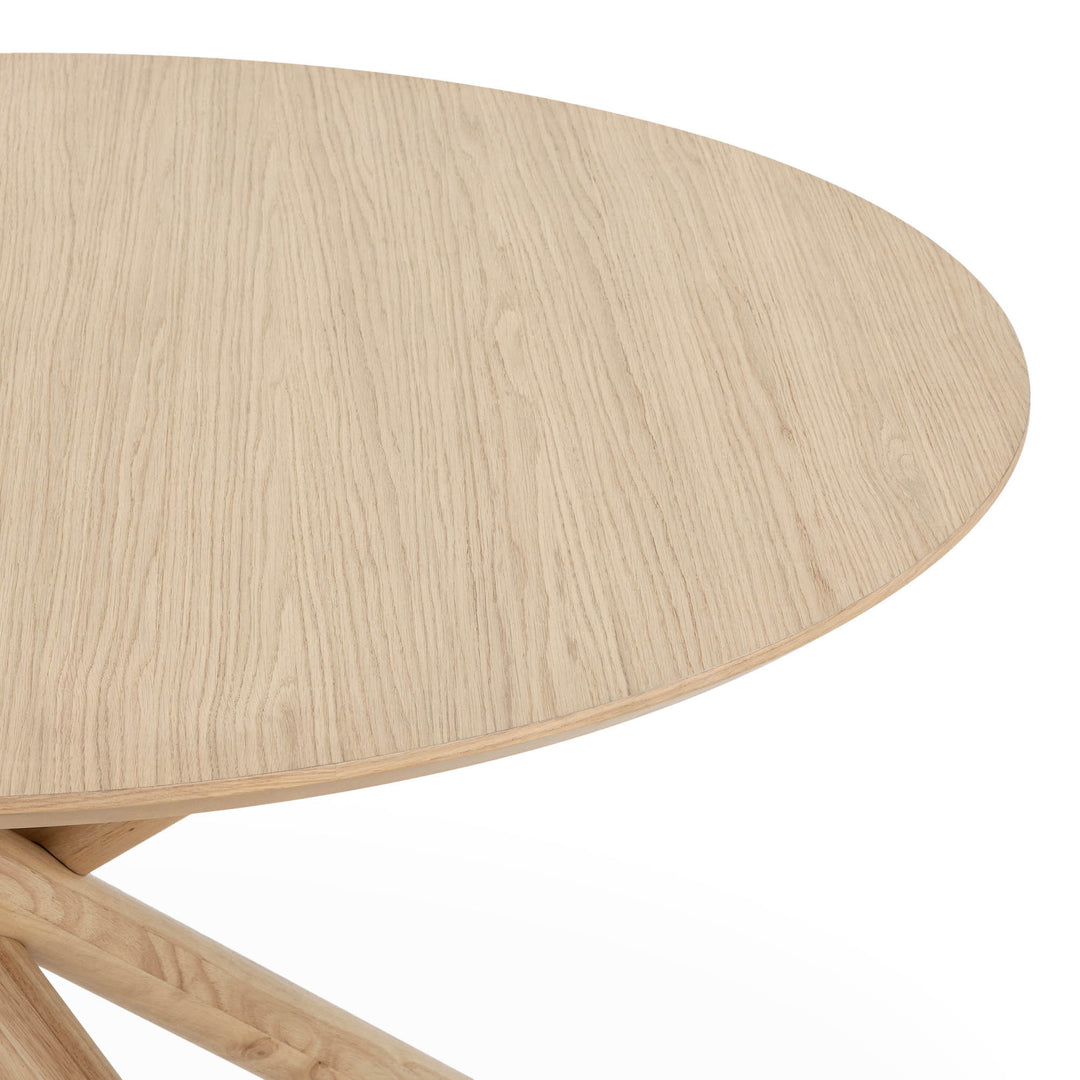 Mesa Round Dining Table