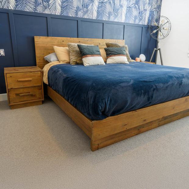 Nevada King Bed - Dark Driftwood