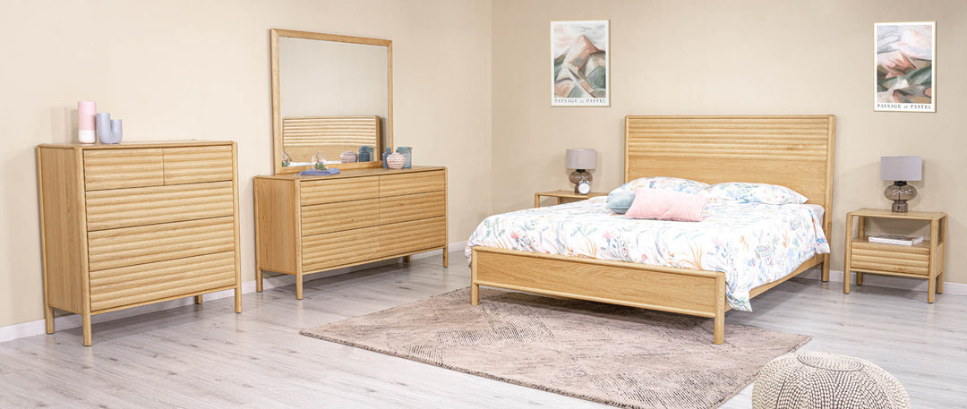Runway Queen Bed - Light Oak